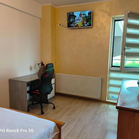 Jeni' S Apartament كونستانتا المظهر الخارجي الصورة